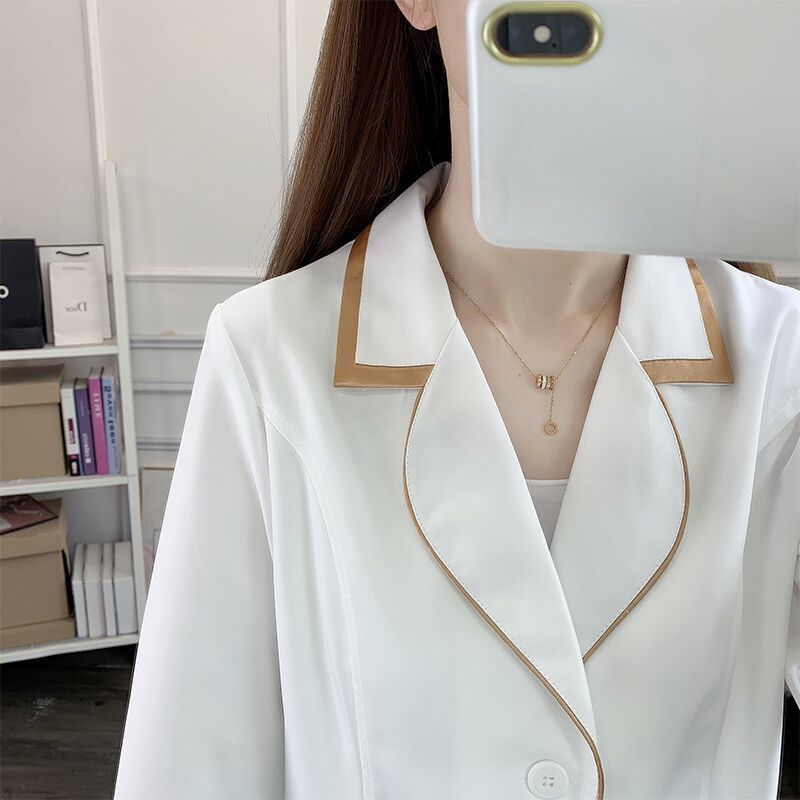 Medical Lab Coats - Белое короткое платье для косметологических процедур,